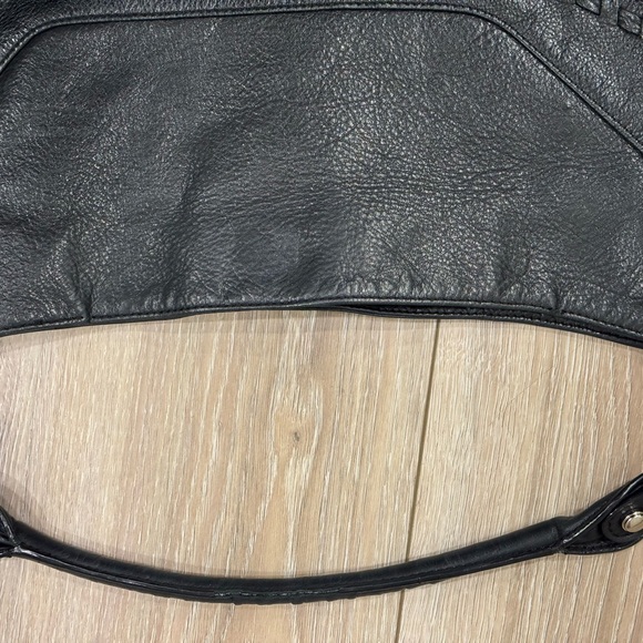 B. Makowsky single strap, FRINGE Andalusia Genuine Leather Handbag - Picture 6 of 9